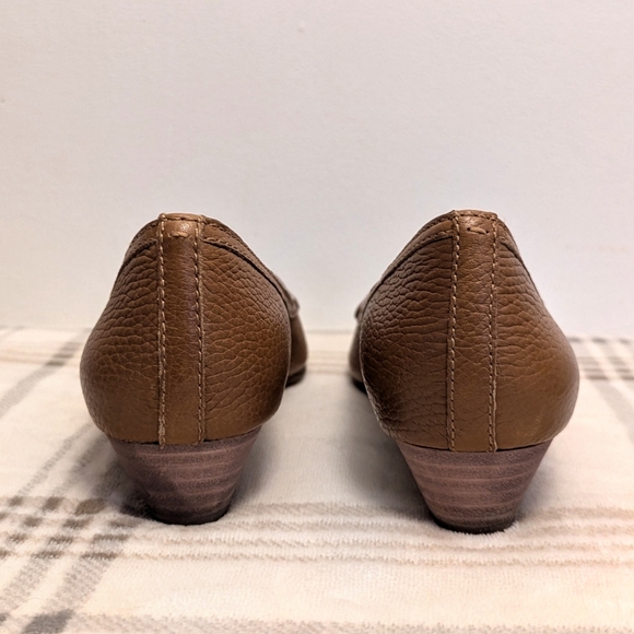 Tory Burch Amanda Demi Wedge Tumbled Leather Royal Tan Women's Size 6.5 - Picture 3 of 16